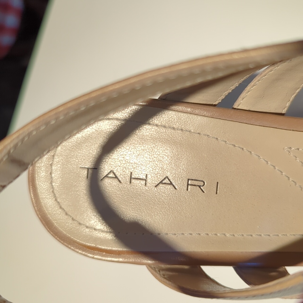 Shoes - Picture 6 of 8